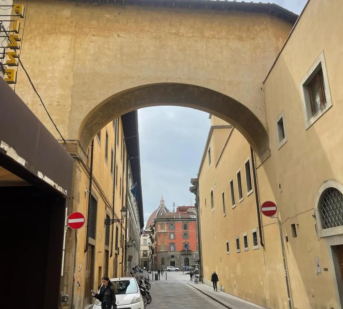 Monolocale Carino Apartment Florence Italy